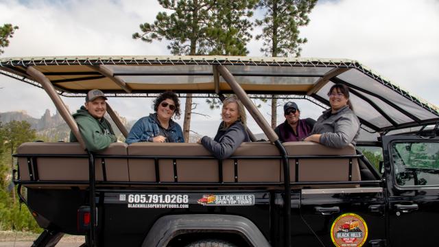 Tours & Guided Adventures