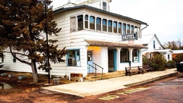 Stroppel Hotel- front image