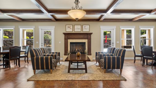 Summer Creek Inn