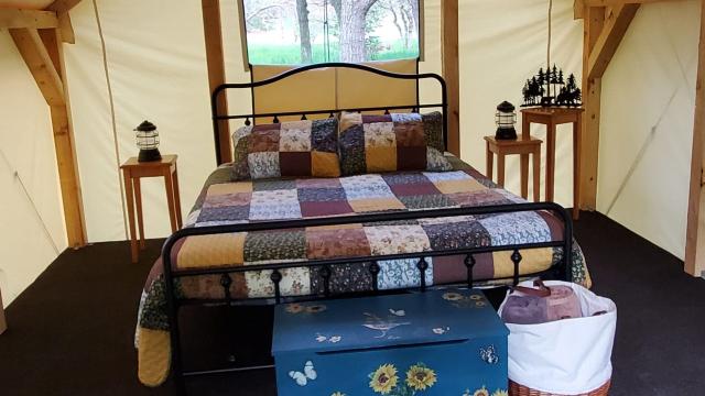 Bear Den Cabins