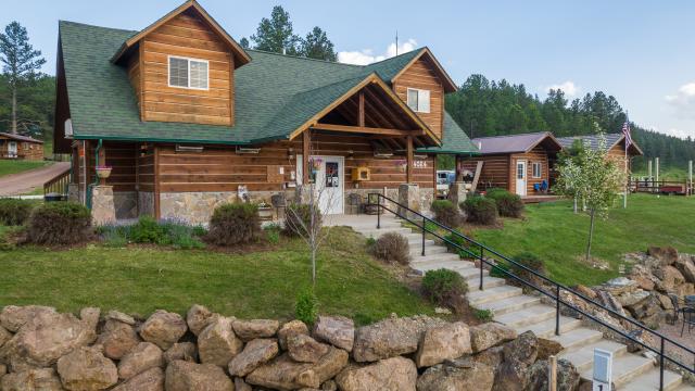 Black Hills Trailside
