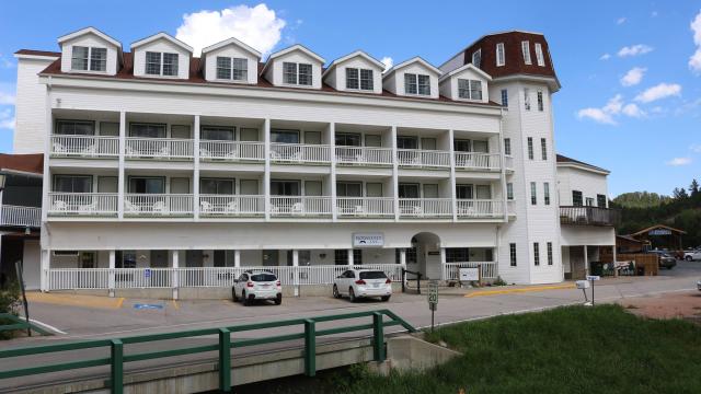 Roosevelt Inn