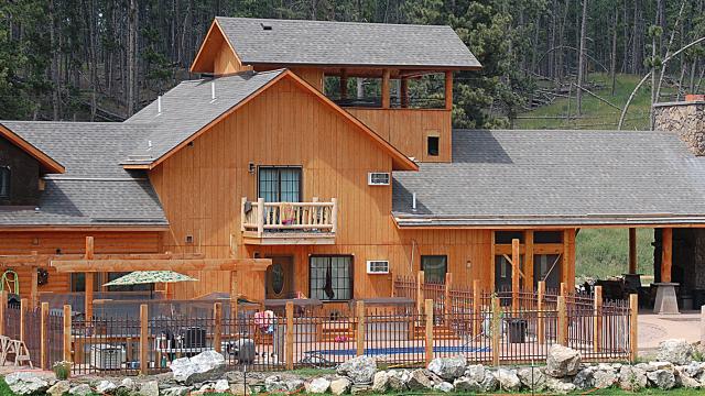 Mickelson Trail Lodging