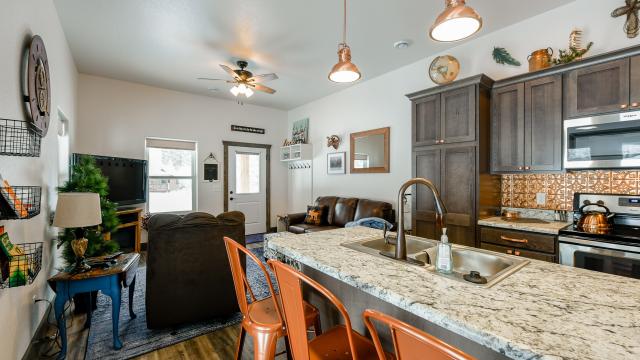 Black Hills Adventure Lodging